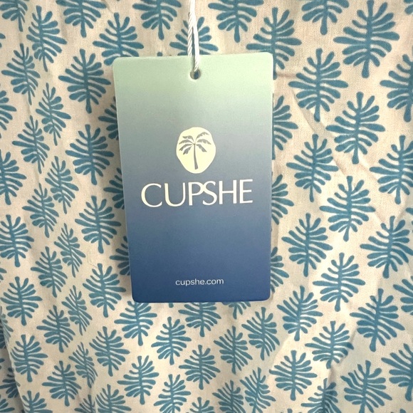 NWT Cupshe Blue & White Leaf Print Wrap Romper M - Picture 5 of 7